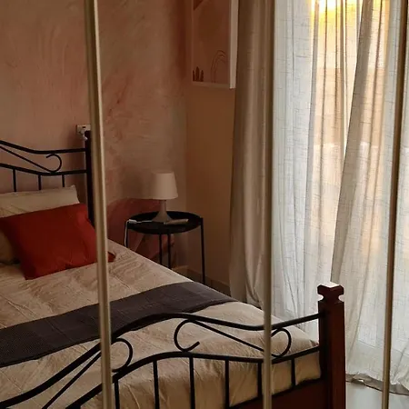 Eleni Peyia Apt