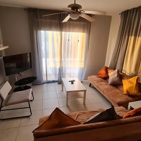 דירה Eleni Peyia Apt *