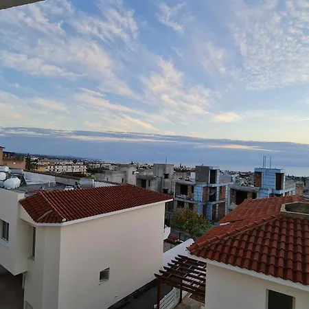Eleni Peyia Apt *